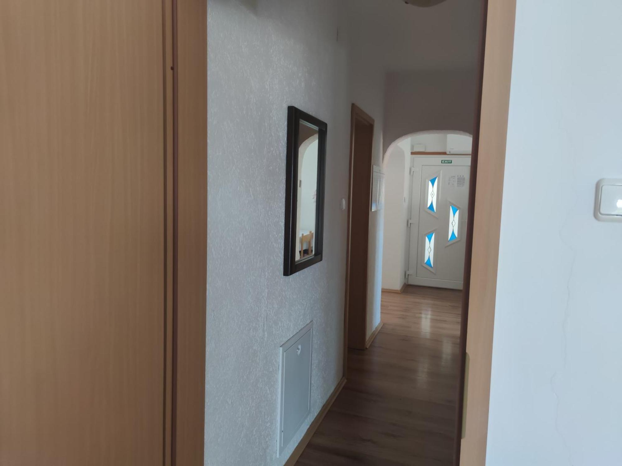 Apartments Dijana Кърк Екстериор снимка